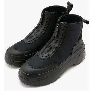 Hunter Explorer Ankle Zip Flatform Boot Black Size 9